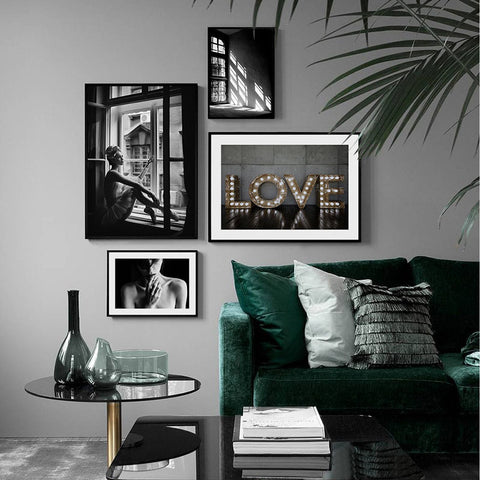 touching-lips-canvas-print